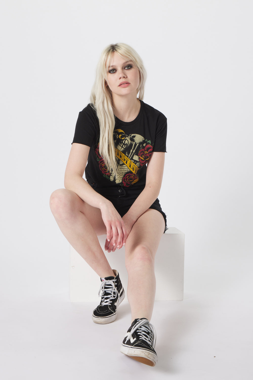 FIRST LOVE CROP TEE